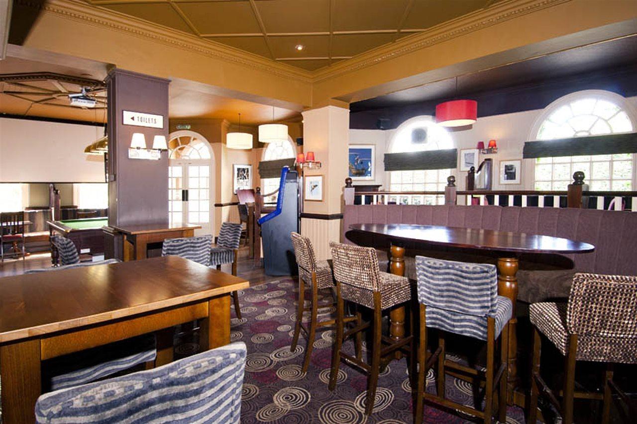 Premier Inn London Greenford Exteriör bild