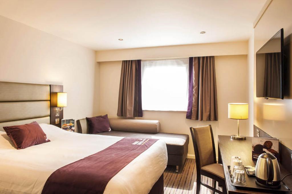 Premier Inn London Greenford Rum bild