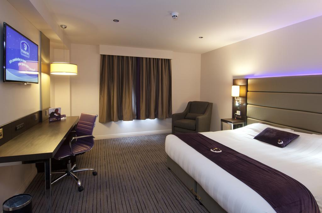 Premier Inn London Greenford Rum bild