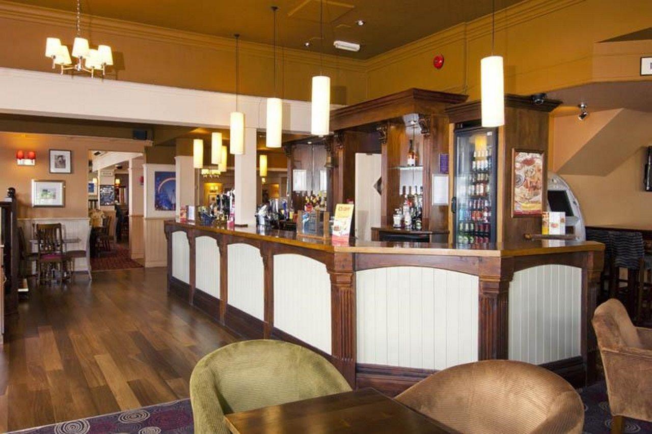 Premier Inn London Greenford Exteriör bild