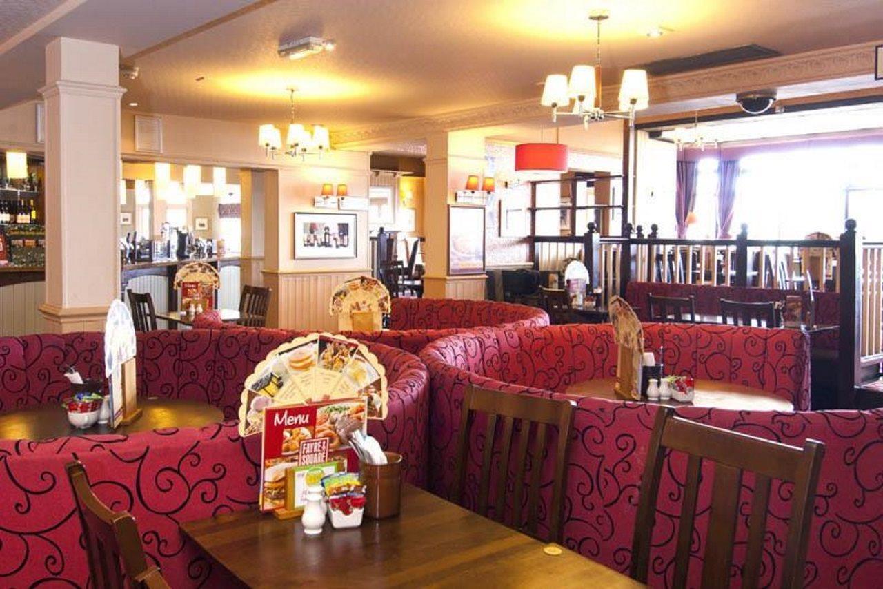 Premier Inn London Greenford Exteriör bild