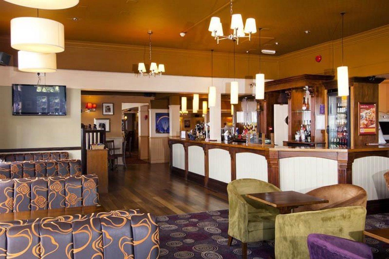 Premier Inn London Greenford Exteriör bild