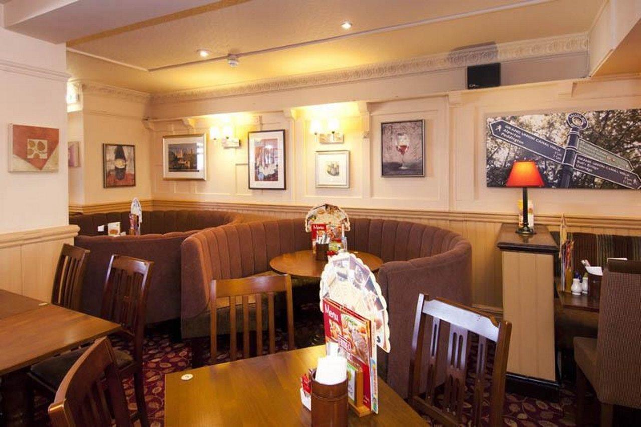 Premier Inn London Greenford Exteriör bild