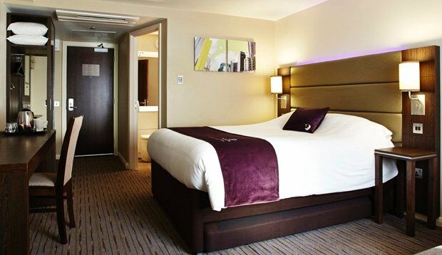 Premier Inn London Greenford Exteriör bild